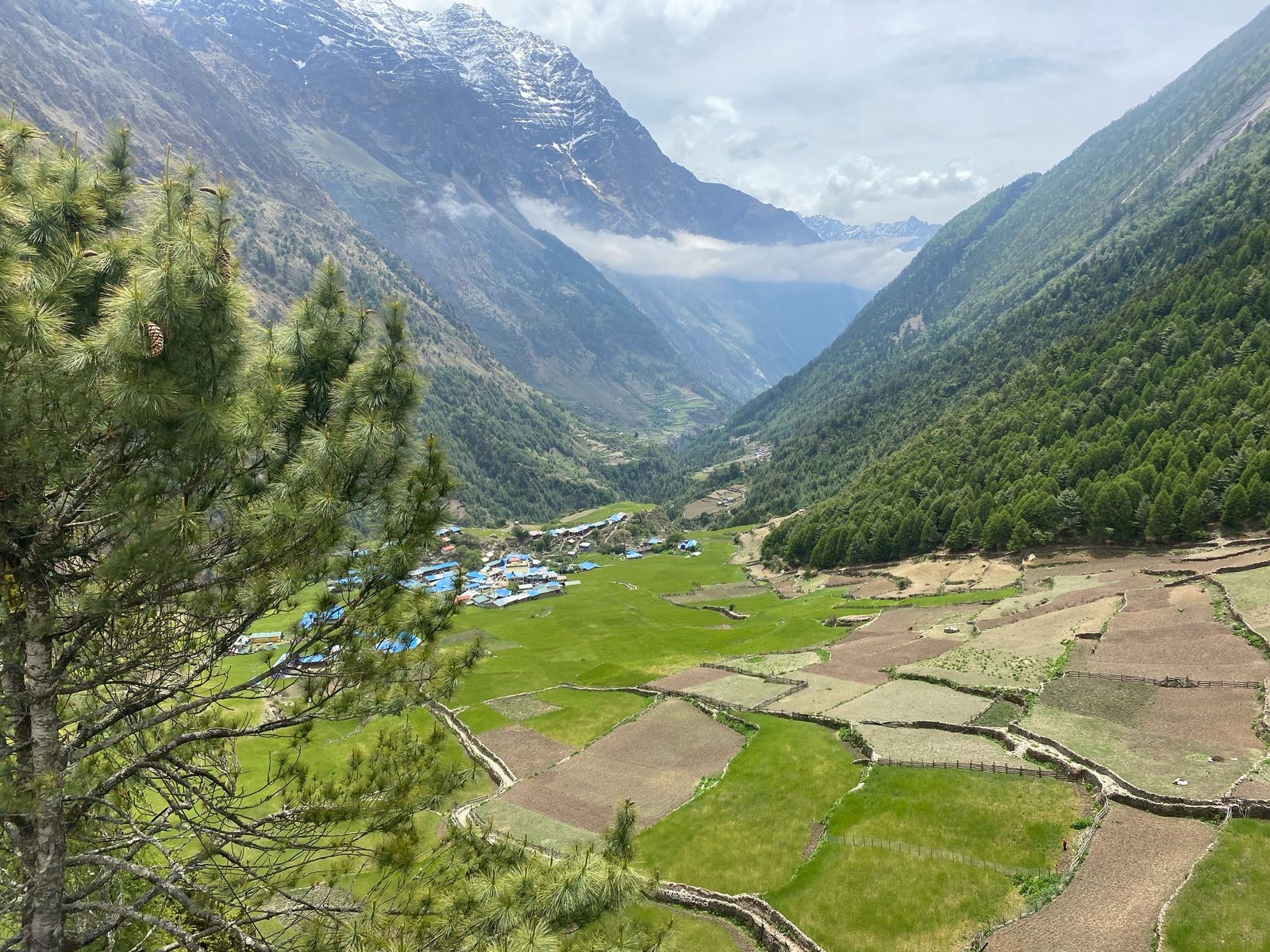 manaslu weather in monsoon season nepal 